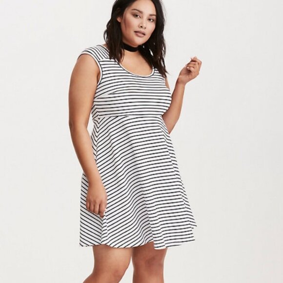 Torrid Striped Cross Back Textured Skater Dress 2X - Picture 2 of 16